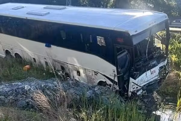 Bus driver in crash that killed 5, including 2 kids, was Chinese national who did not speak English, Sec. Duffy says
