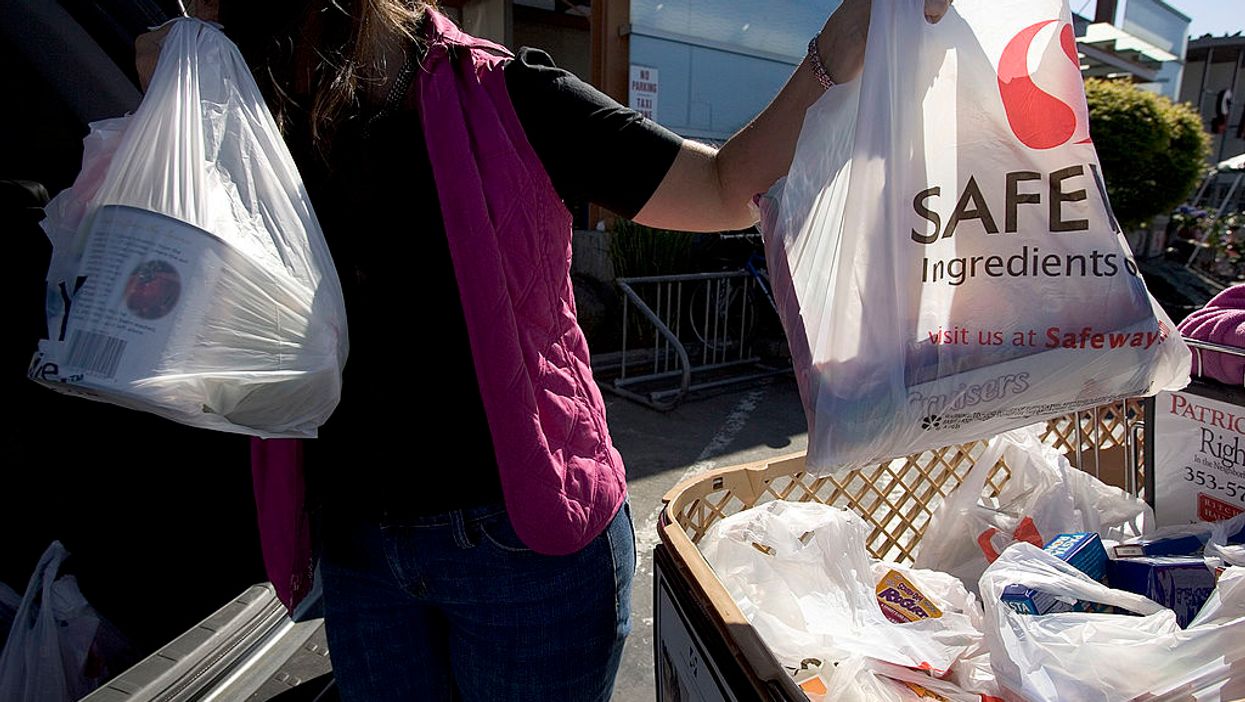 California backtracks on plastic bag ban