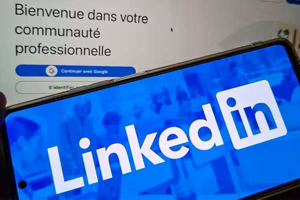 Call me lord, send me flan: LinkedIn spammers exposed by AI-prompting pranksters