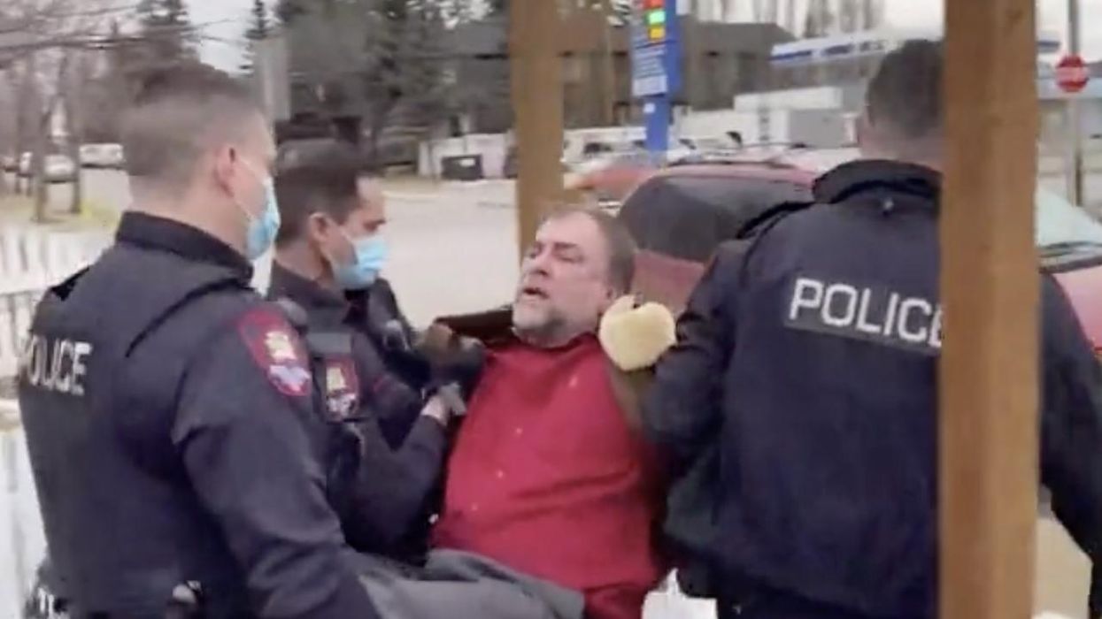 Canadian pastor arrested again; prosecutor claims Artur Pawlowski influenced truckers to keep protesting after they agreed to stop: 'Overt threat to violence'