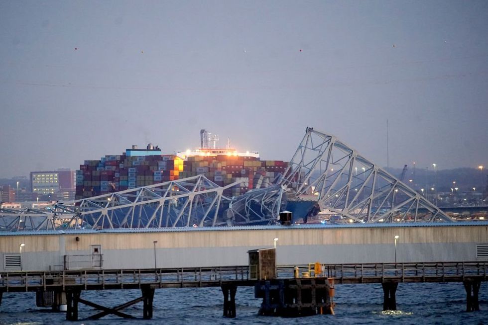Cargo ship rams into major Baltimore bridge‚ causing total collapse