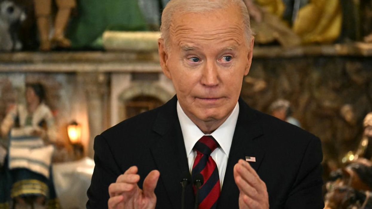 CBS News journalist admits the top story the media ignored this year was Biden's decrepitude
