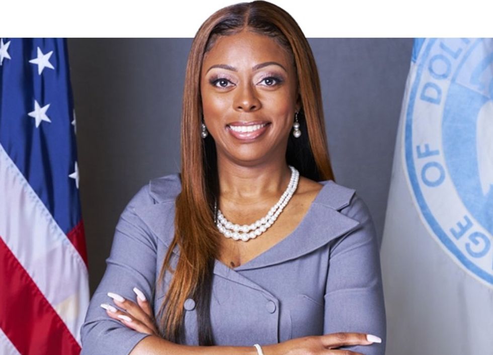 Chicago-area Democrat mayor helps throw lavish $85,000 party to small crowd following 'excessive'-spending probe
