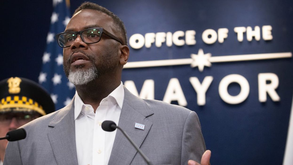Chicago Mayor Johnson passes buck to feds over illegal alien sex offender living unchecked in city: 'That's their job'