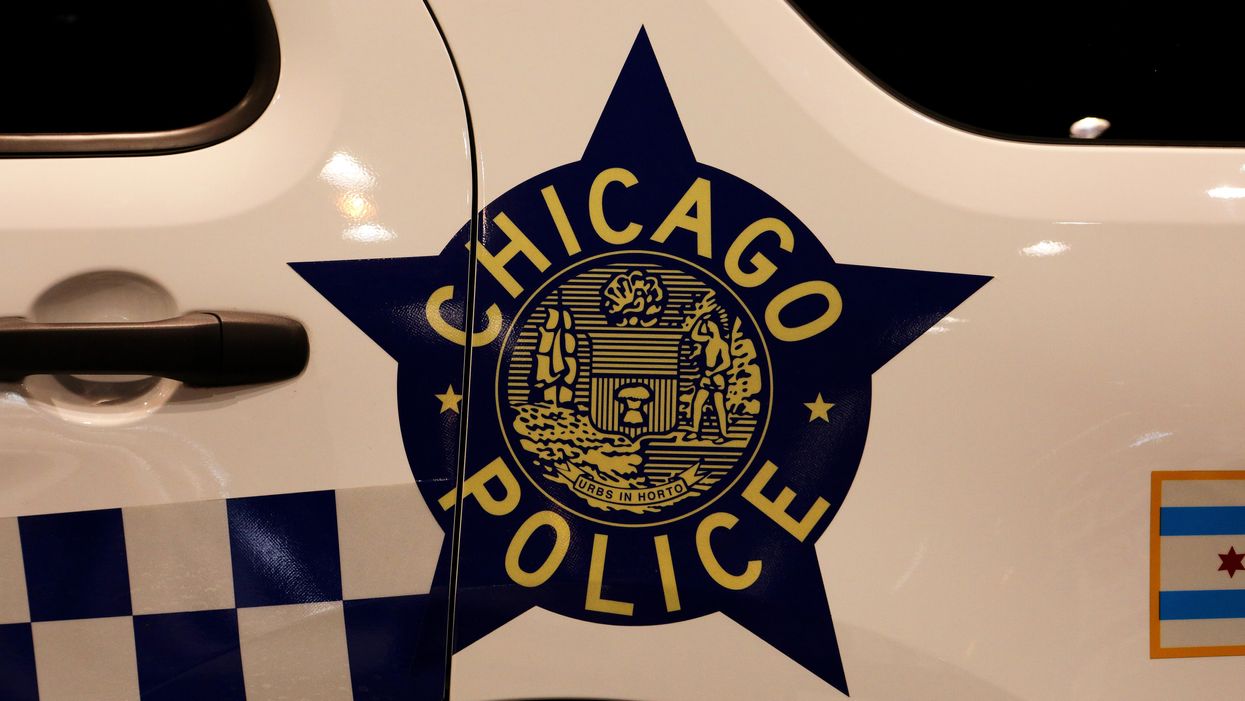 Chicago police officer sues law school, alleges discrimination against white cops