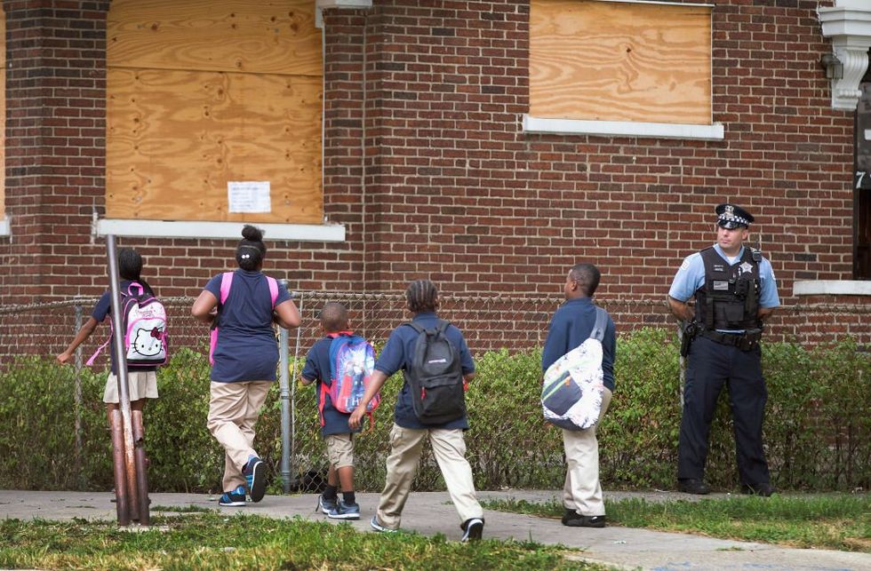Chicago schools to remove police officers‚ citing students' 'emotional safety'