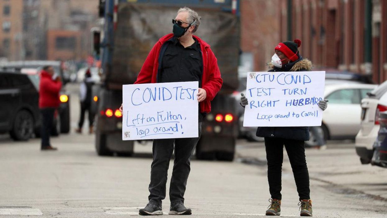 Chicago Teachers Union on verge of strike for virtual teaching during COVID-19 surge