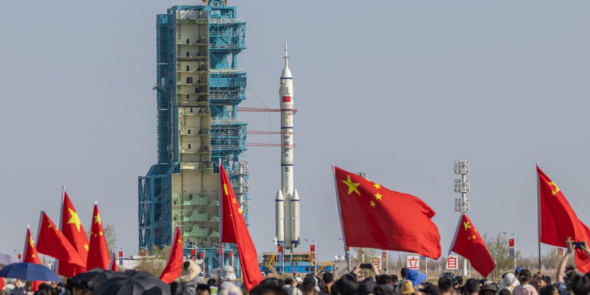 China is on the brink of beating us back to the moon China is on the brink of beating us back to the moon