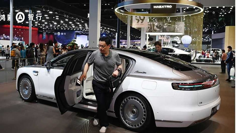 China's gaudy, graceless Maextro S800 is no Rolls-Royce