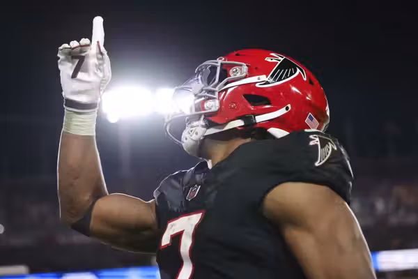 Christian NFL star apologizes after reference to kids' game that likely left LGBTQ crowd seething