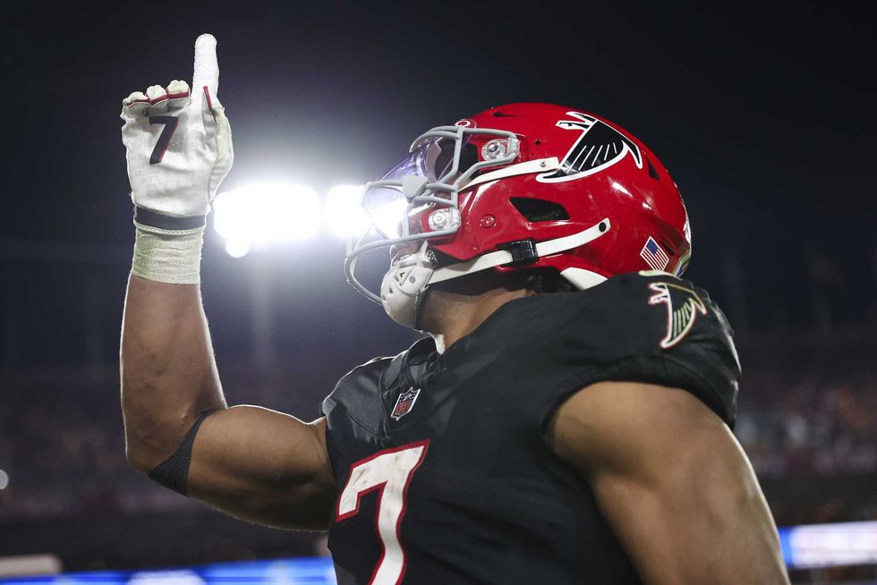 Christian NFL star apologizes after reference to kids' game that likely left LGBTQ crowd seething