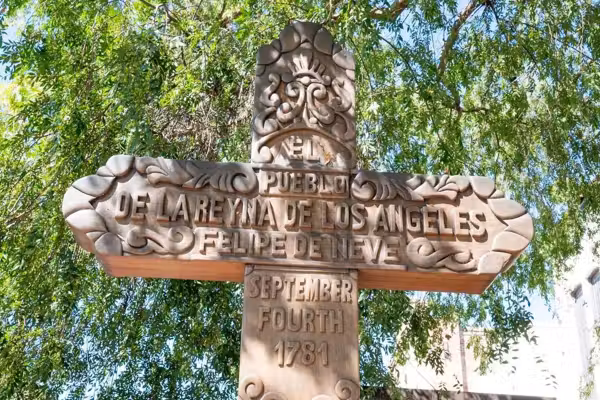 Christianity-hating activist moves to tear down historic Los Angeles cross — but proud LA group is having none of it