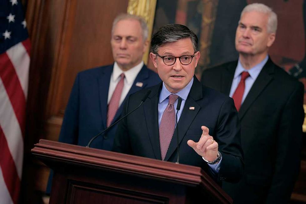 CNN analyst: Public opinion has shifted amid shutdown — but not for the party you'd expect