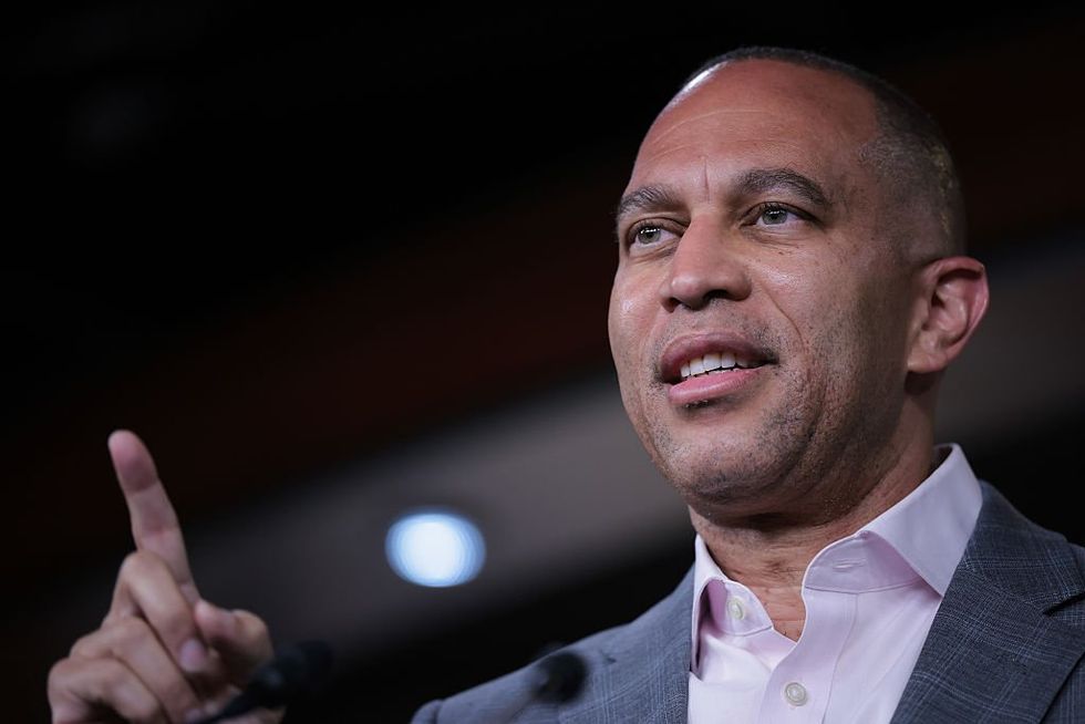 CNN talking head Dana Bash delivers Hakeem Jeffries some really, really bad news: 'It's pretty rough'