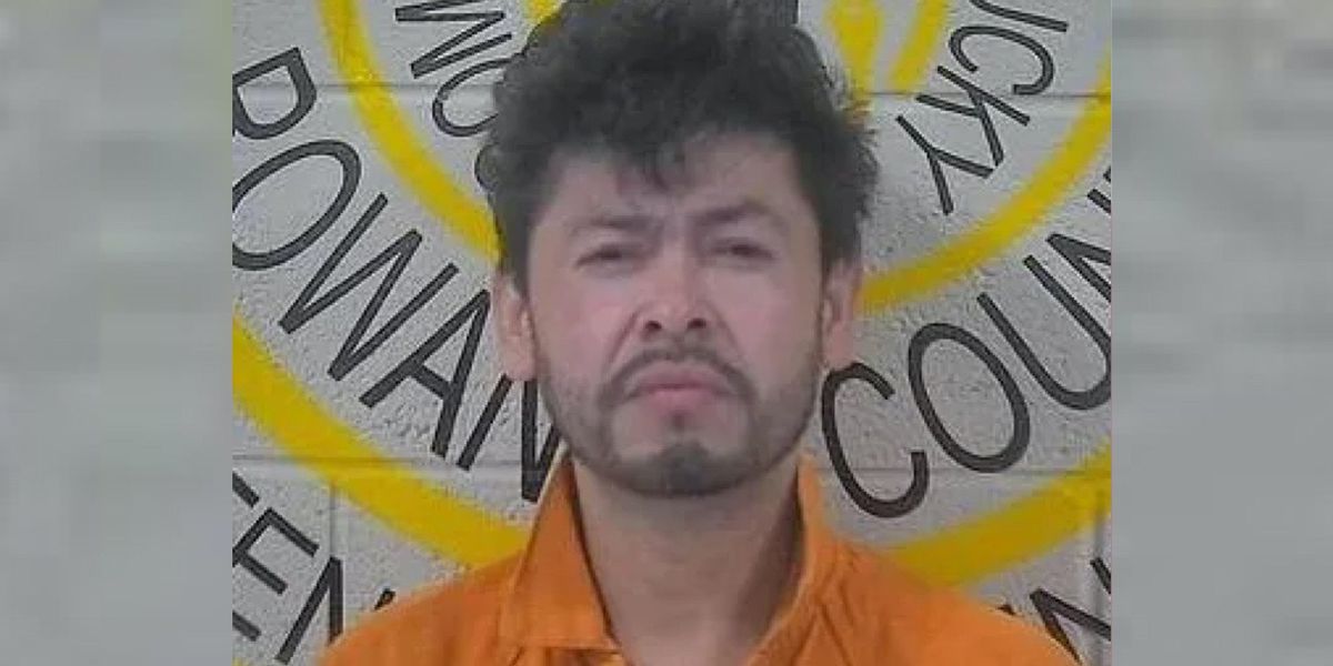 ‘Cold-blooded’ illegal alien murdered 15-year-old who was trying to stop him from raping his mother, ICE says ‘Cold-blooded’ illegal alien murdered 15-year-old who was trying to stop him from raping his mother, ICE says