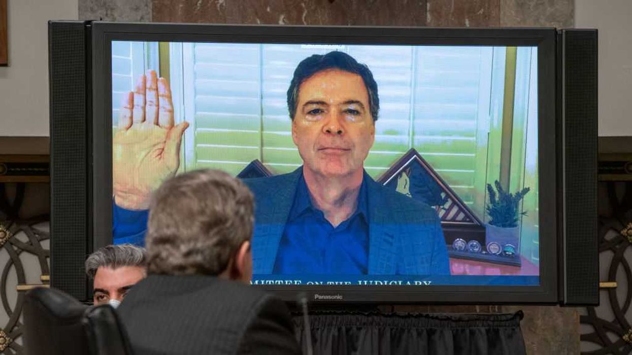 Comey pleads not guilty
