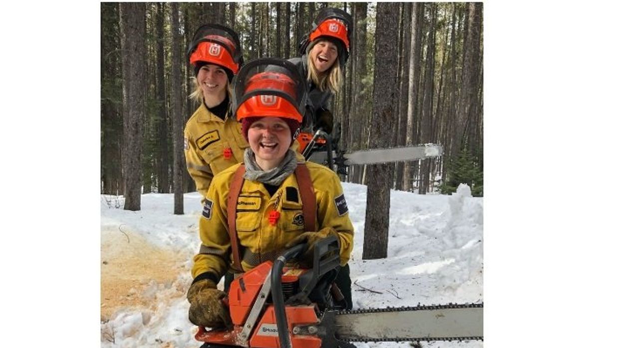 Controlled fire burns 'out of control' during women firefighters' training event at national park
