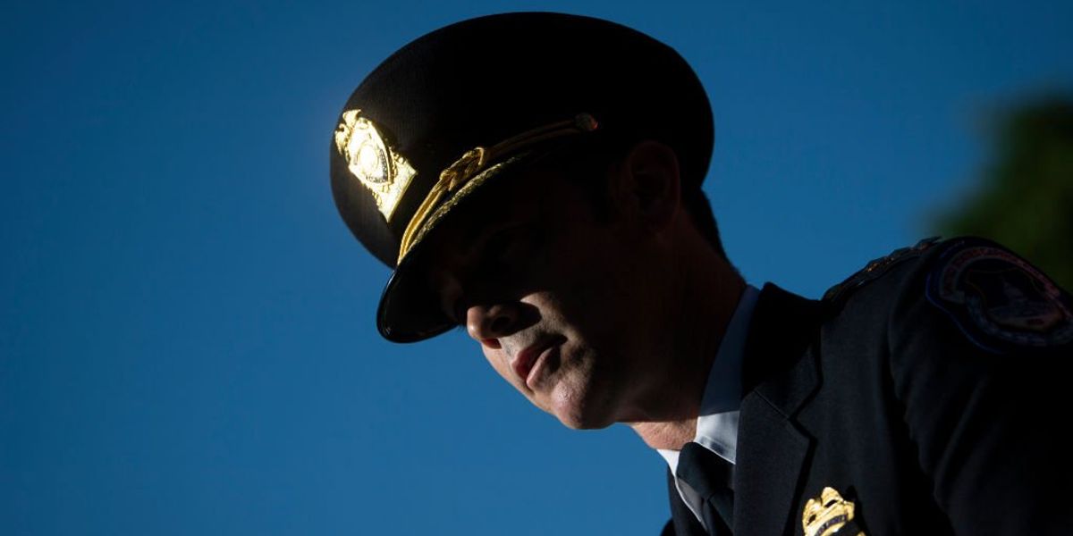 Controversial assistant chief embroiled in 2010 fraud scandal named acting Capitol Police chief | Blaze Media