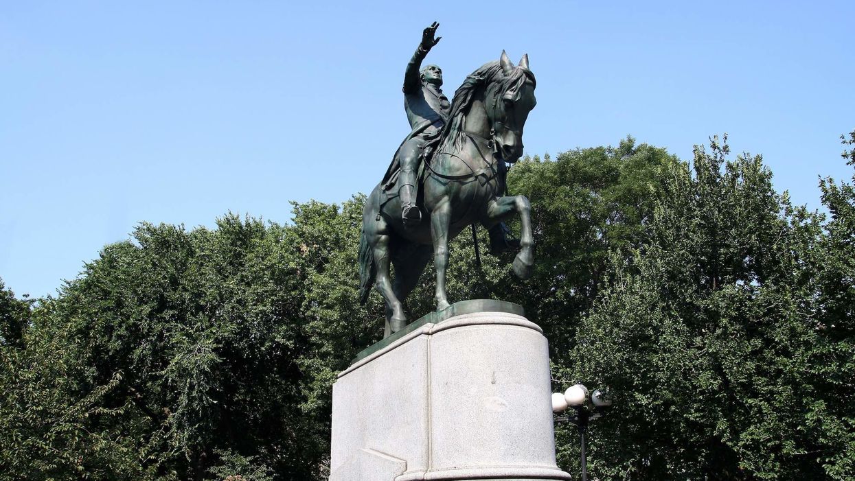 Cops bust man in the act of painting 'slave owner' on George Washington statue in Manhattan park