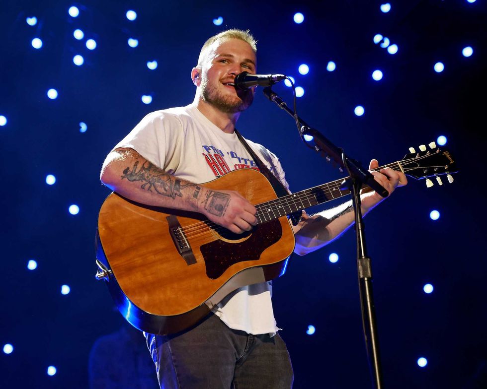 Country singer Zach Bryan gets nailed with backlash over anti-ICE song