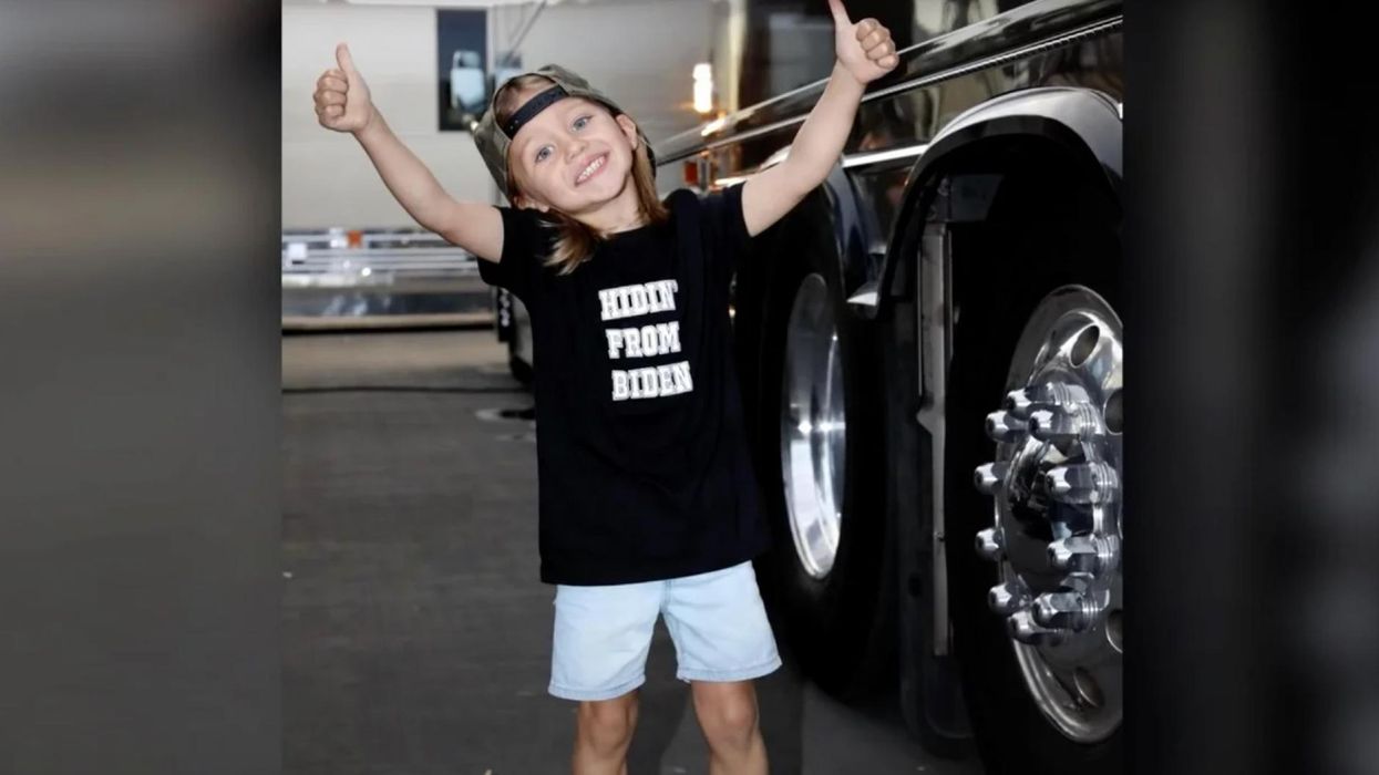Country star Jason Aldean says he will 'never apologize' for his beliefs after social media blows up over his kid's anti-Biden attire
