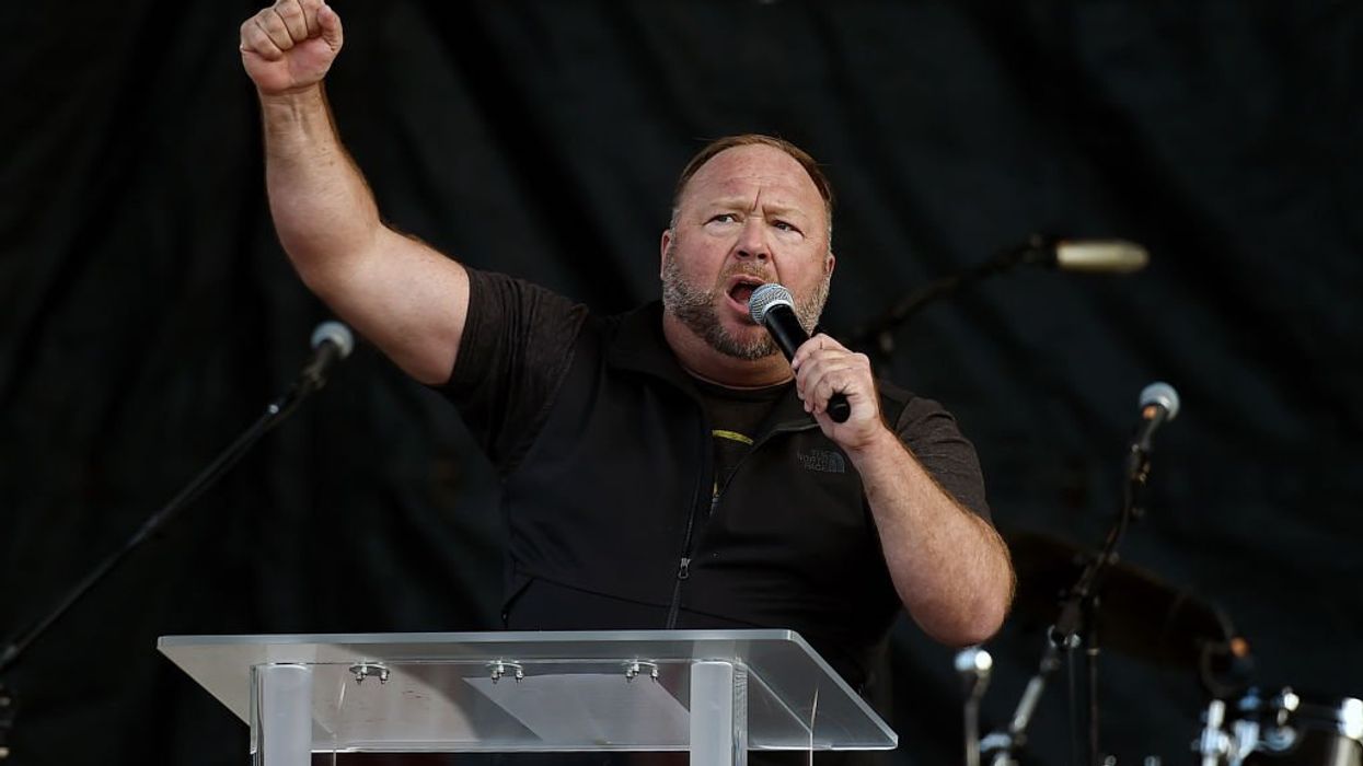 Court freezes Onion deal for Infowars: Alex Jones exclusively responds on 'Glenn Beck Program'