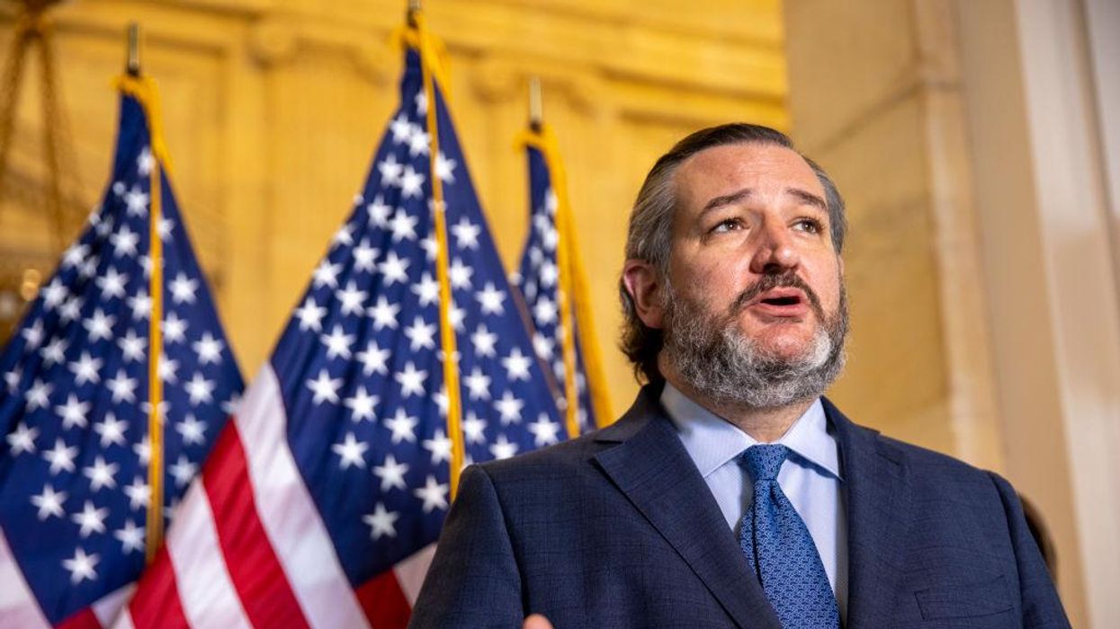 Cruz rips Biden for hypocrisy on media blackout of border
