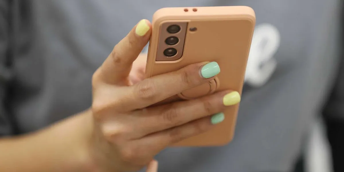 Dad says former math teacher and coach sent 15-year-old daughter nude selfie