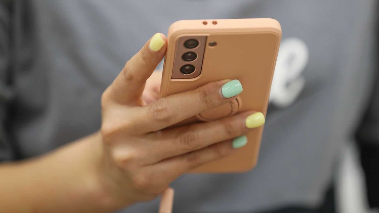 Dad says former math teacher and coach sent 15-year-old daughter nude selfie