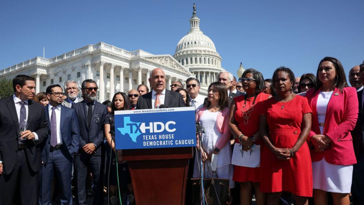 Dallas Democrats mercilessly mocked after soliciting donations for 'care packages' to fugitive Texas Dems