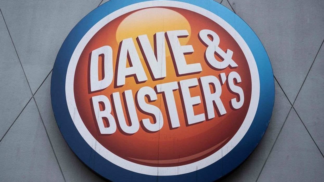 Dave & Buster's blasted for reportedly sponsoring 'youth entertainers drag show'