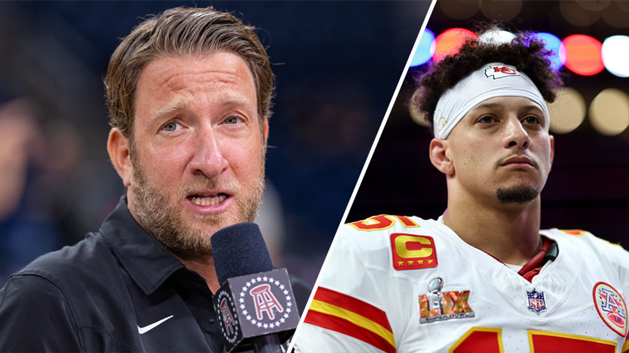 Dave Portnoy finds out Patrick Mahomes doesn't like Barstool Sports, immediately signs his father to a contract