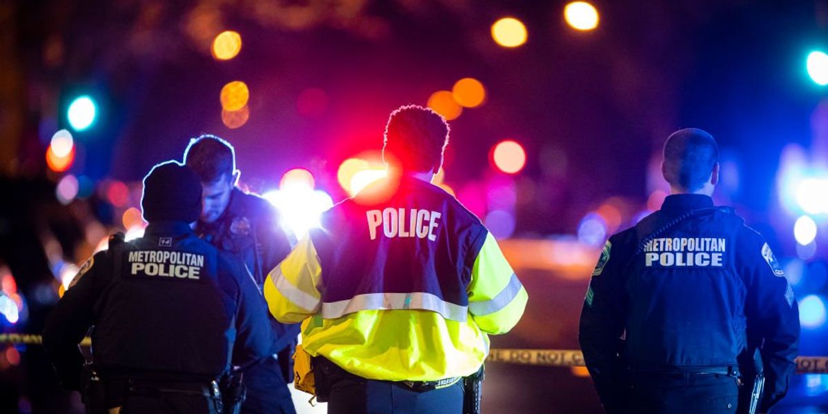DC police commander under investigation for allegedly manipulating crime stats DC police commander under investigation for allegedly manipulating crime stats