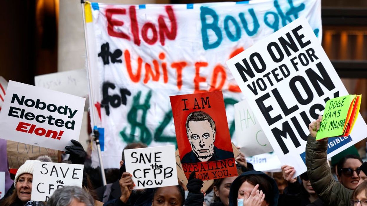 Deep-staters compare government efficiency push to 9/11, Holocaust on Reddit