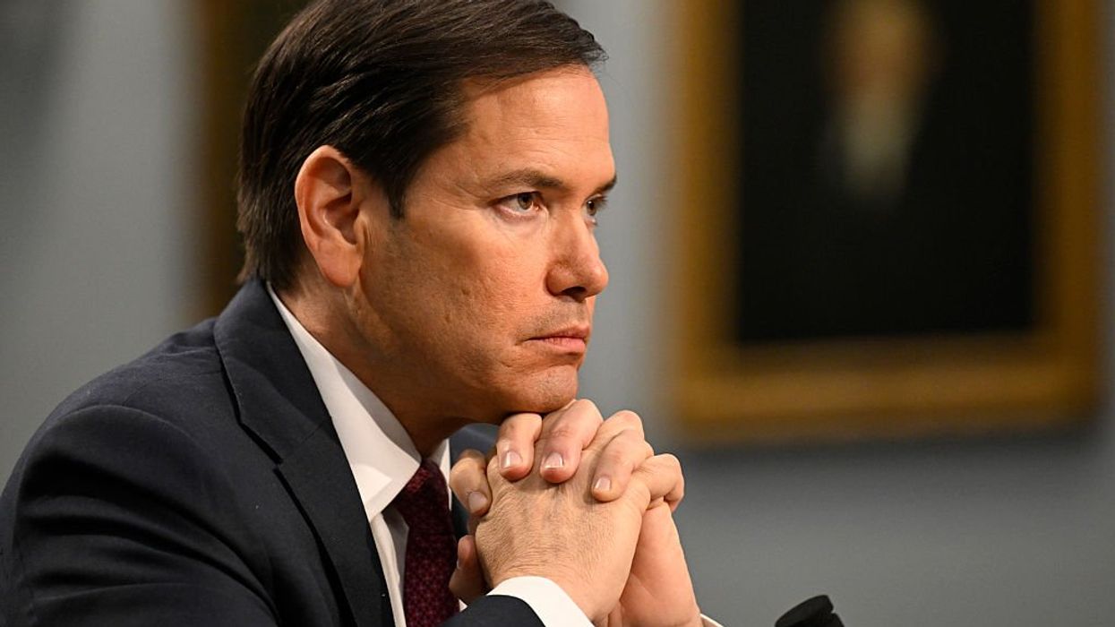 Deep-staters threaten to use color revolution tactics against Trump admin: Report