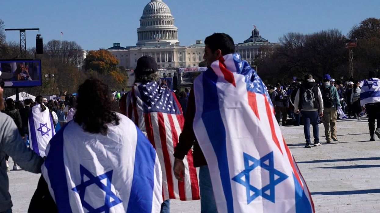 'Deliberate anti-Semitic act': Bus drivers leave 300 Jewish people stranded, preventing them from attending pro-Israel event