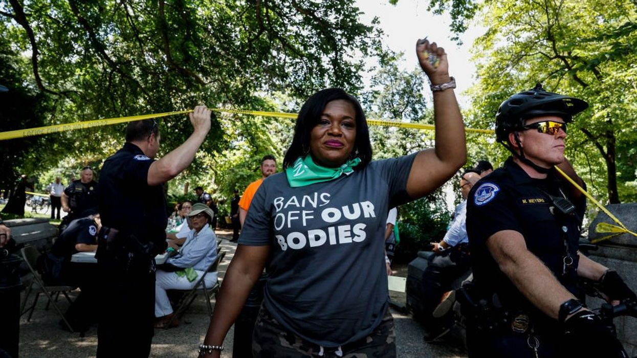 Dem lawmaker, staunch 'defund the police' supporter, marries security officer — and her campaign paid him