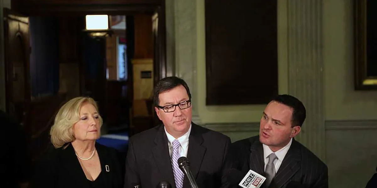 Democrat fraudster begs to keep $800,000 state pension funded by taxpayers