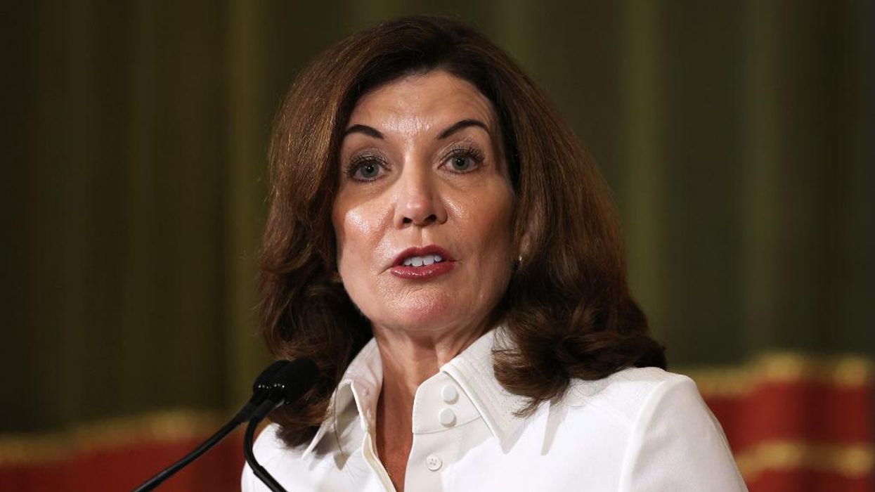 Democrat governor says Biden admin needs to 'take ownership' of the migrant crisis