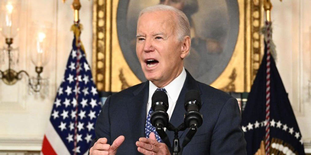 Democrats are reportedly spiraling into a 'full-blown freakout' over Biden's re-election prospects: 'Need to wake up' - Vimarsana News