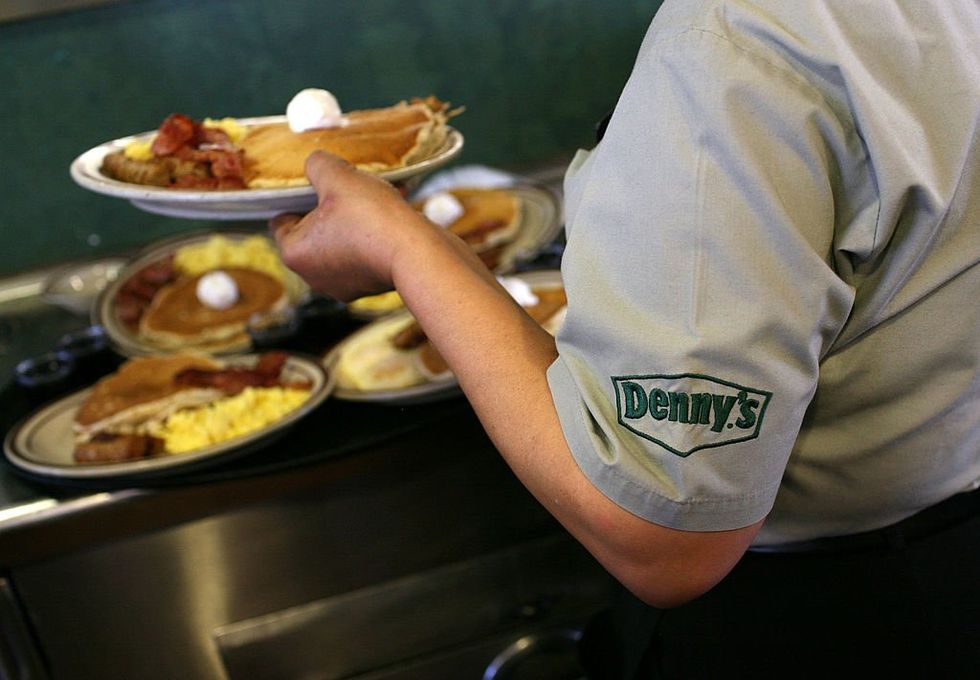 Denny's shutters its only Oakland location‚ citing safety concerns due to high crime
