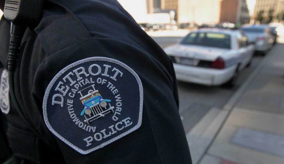 Detroit man allegedly raped girlfriend's minor daughters while out on bond for previous child sex charge