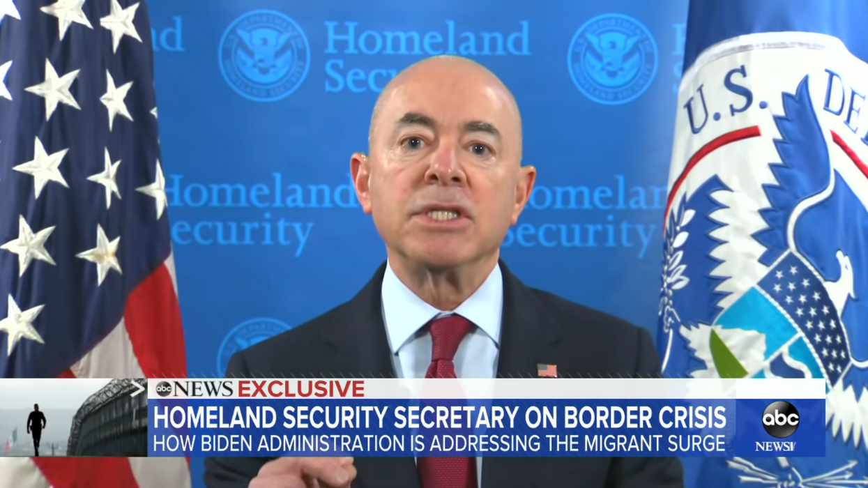 DHS secretary to migrants amid border crisis: Don't come now ... come later