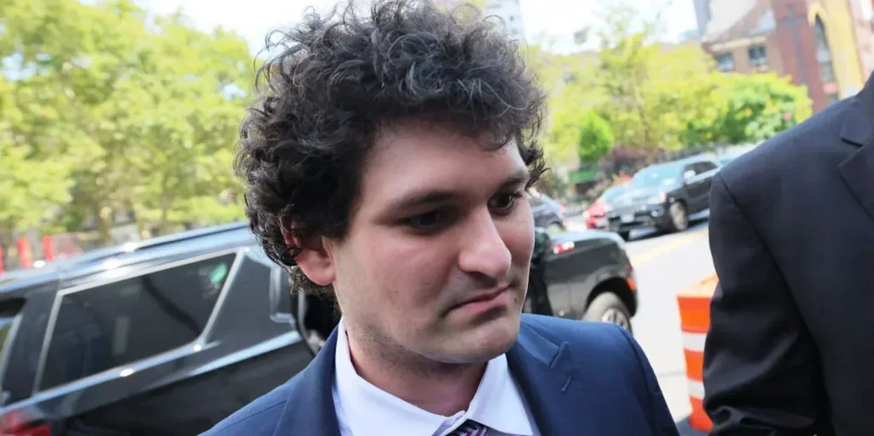 Disgraced Democratic mega-donor Sam Bankman-Fried agrees to flip on Tom Brady and other celebrity FTX promoters - Vimarsana News