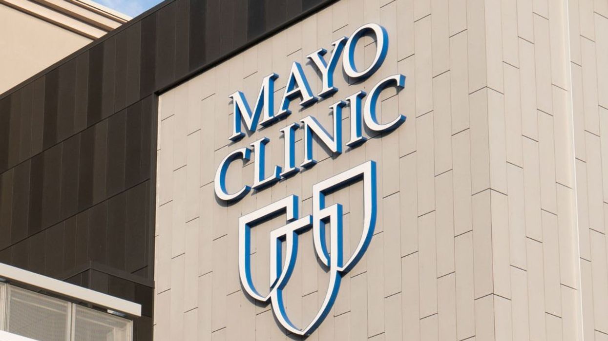 Doctor claims Mayo Clinic 'silenced' him over transgender comments, criticism of NIH's COVID-19 protocols