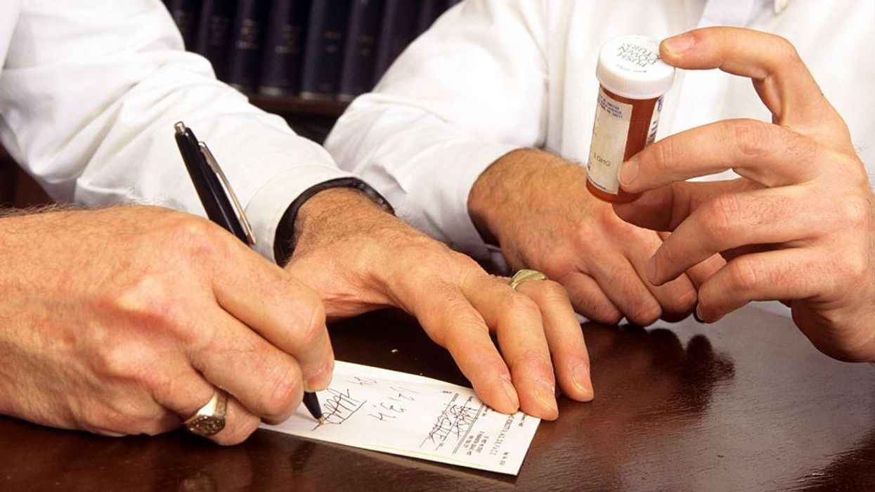 Doctor sentenced for writing 10,000 prescriptions for drug while getting kickbacks from manufacturer