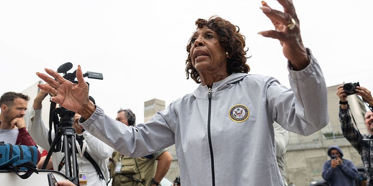 Maxine Waters denies LA riots as city burns around her Maxine Waters denies LA riots as city burns around her