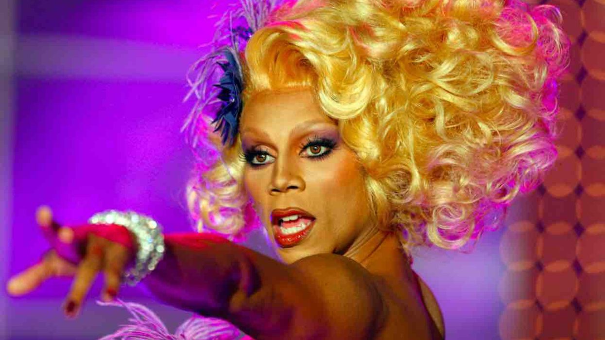 Drag queen RuPaul at Emmys tells 'kids out there watching' that 'you have a tribe that is waiting for you ... come on to Mama Ru!'