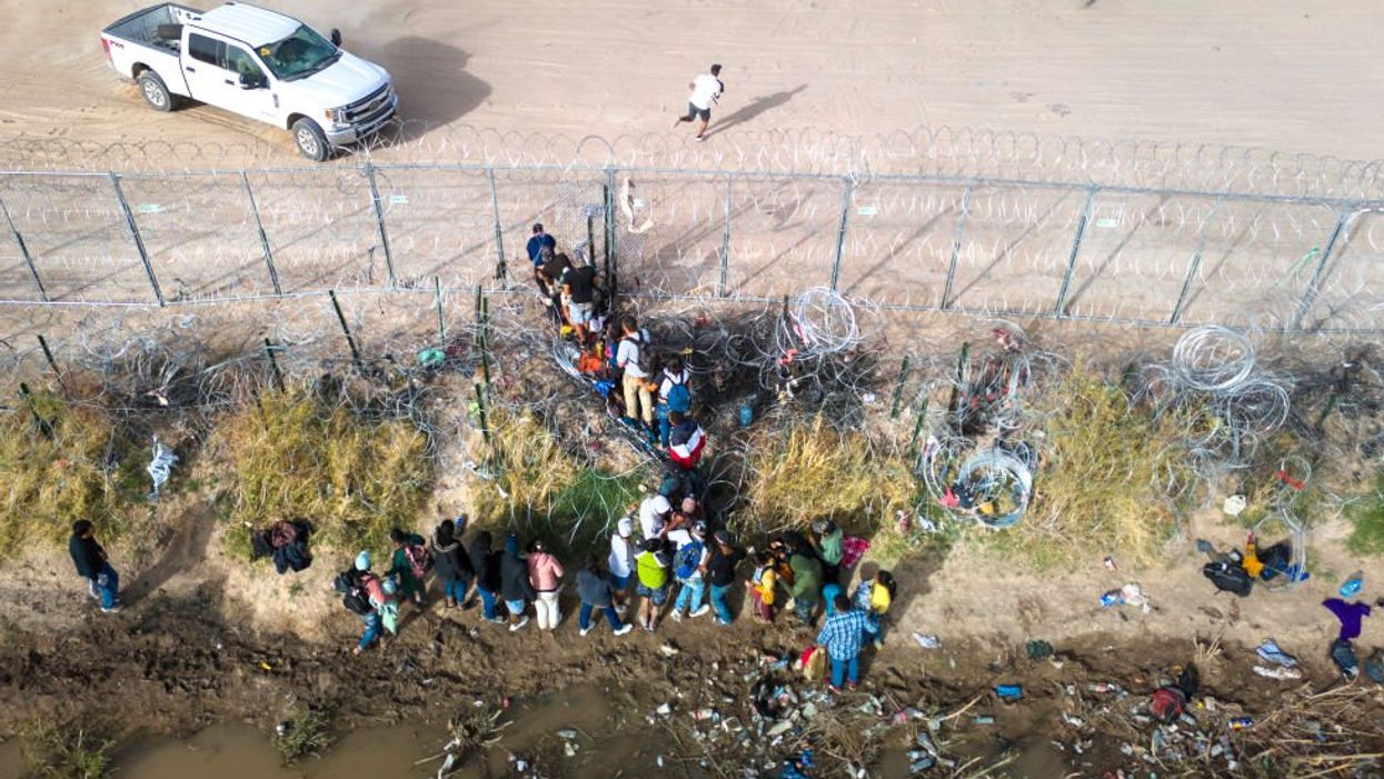 El Paso judge again drops riot participation charges against illegal aliens who stormed the border