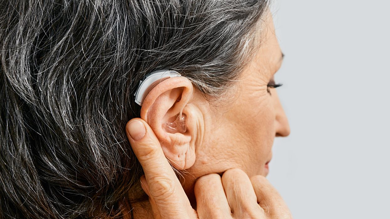 Elderly deaf woman thrown in jail with broken arm after misunderstanding at Texas airport: Report